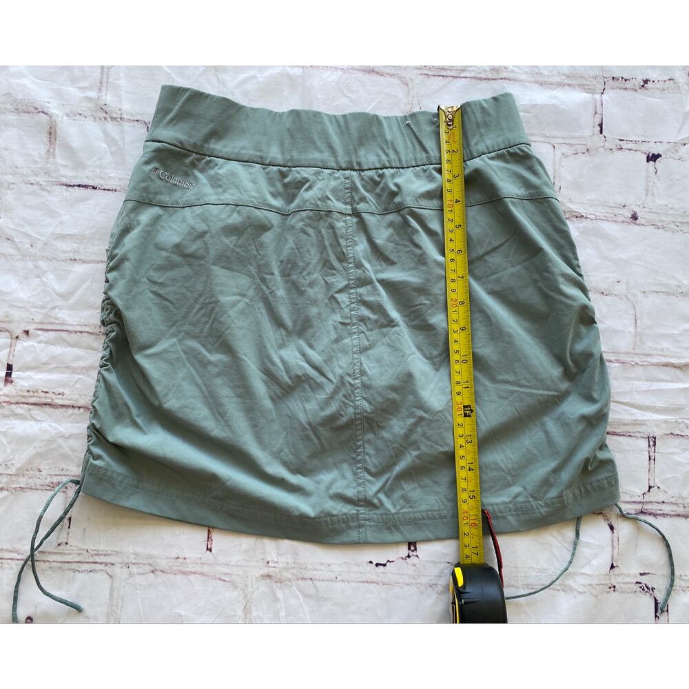 Columbia All Seasons Ruched Skort Women’s Med Sage Green Built-In Shorts Hiking - Picture 9 of 9